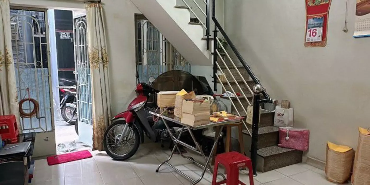 BÁN NHÀ TRUNG TÂM P15 TÂN BÌNH, GẦN MẶT TIỀN, HẺM NGAY NHÀ 3M, GẦN 30M2, 2 TẦNG  2PN, HOÀN CÔNG