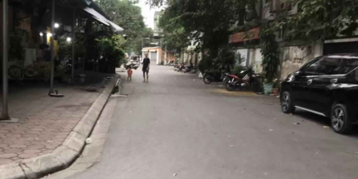 Bán đất vĩnh hưng 70M phân lô nhiều ô tô tránh dừng đỗ ngày đêm vào nhà hoàng mai