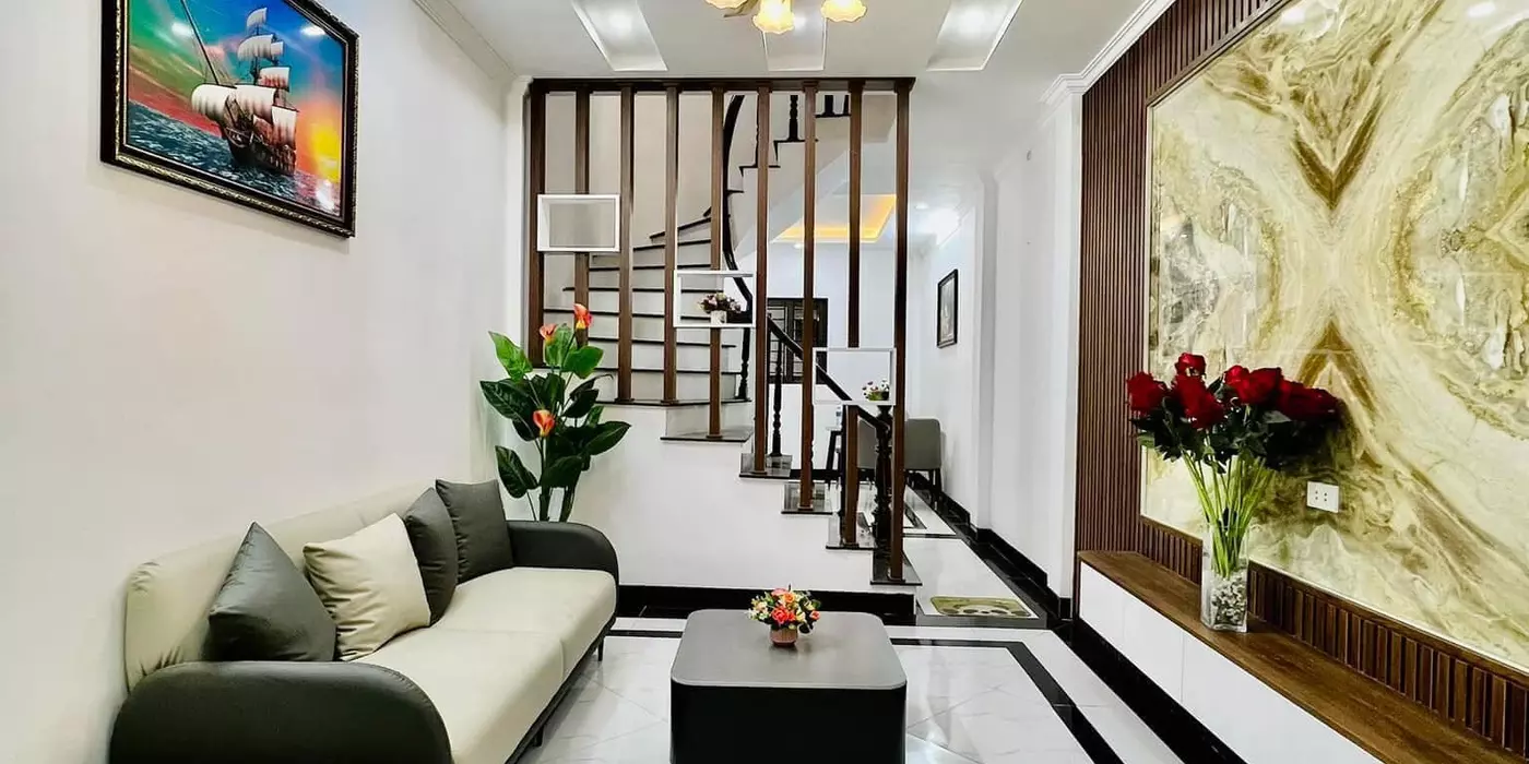 Bán nhà phố Minh Khai, Hai Bà Trưng 40m, 4 tầng. Giá: 7.68 tỷ. LH: 0937158386