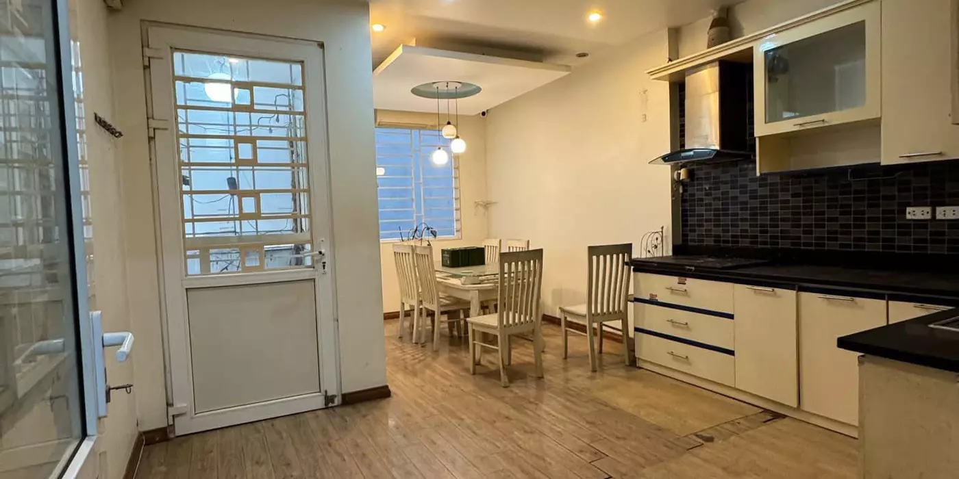 Bán nhà phố Lê Thanh Nghị, Hai Bà Trưng 35m, 5 tầng. Giá: 8.15 tỷ. LH: 0937158386