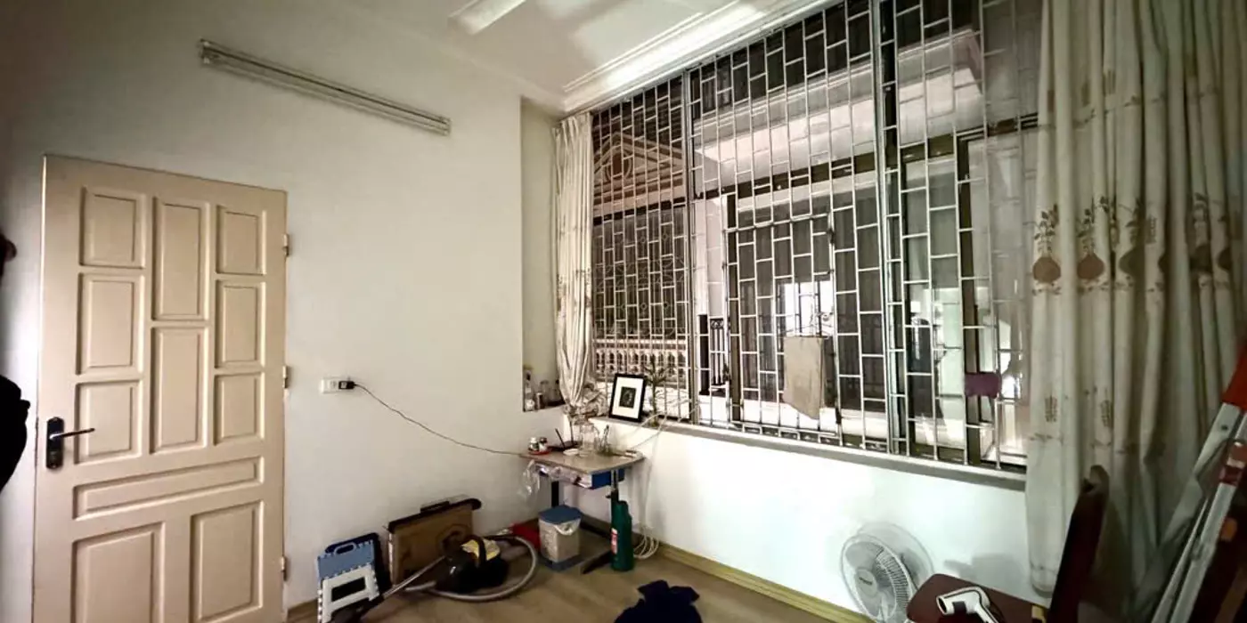 Bán nhà giáp bát 5 tầng dân xây lô góc ô tô thông hoàng mai