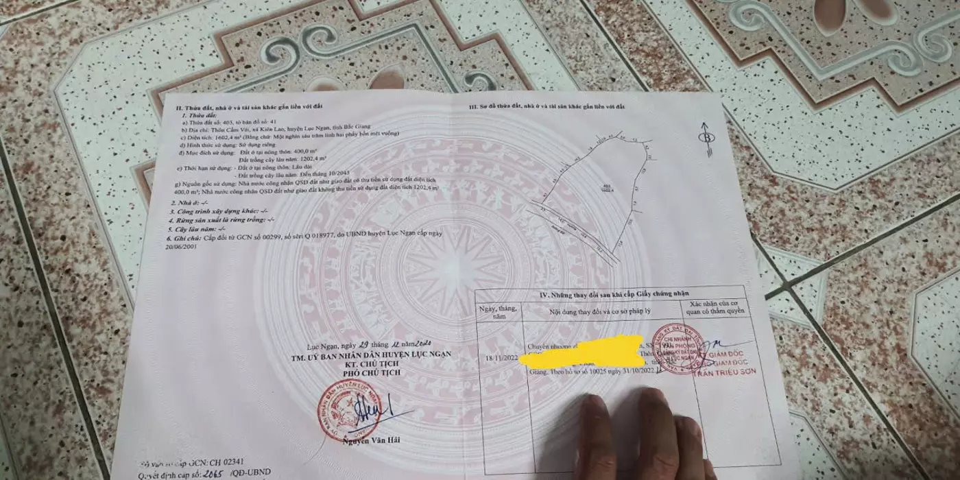 CẦN BÁN GẤP KHU ĐẤT KIẾN LAO-THỊ XÃ CHŨ