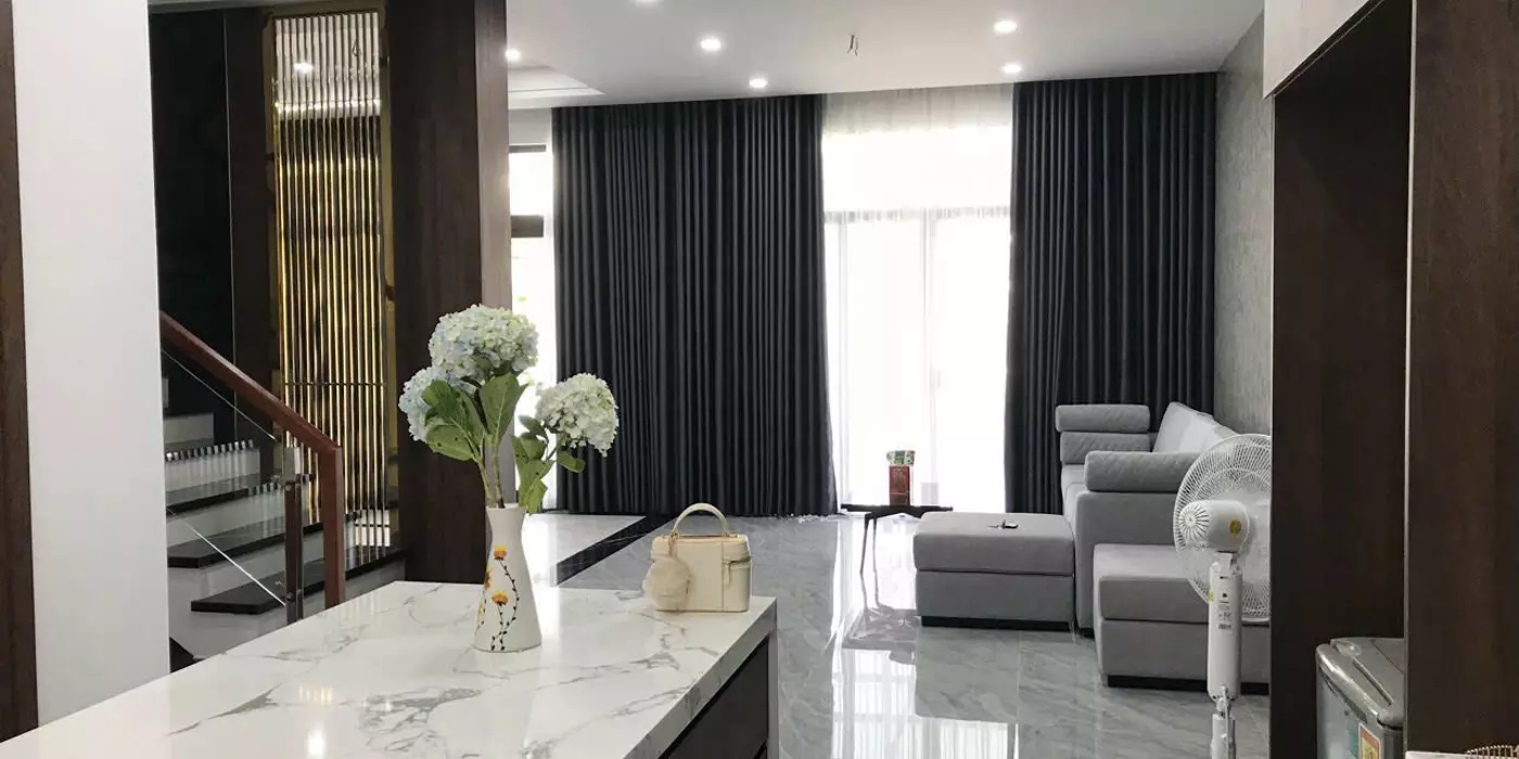 Cần cho thuê nhà 3 tầng khu đô thị Royal Park , Huế