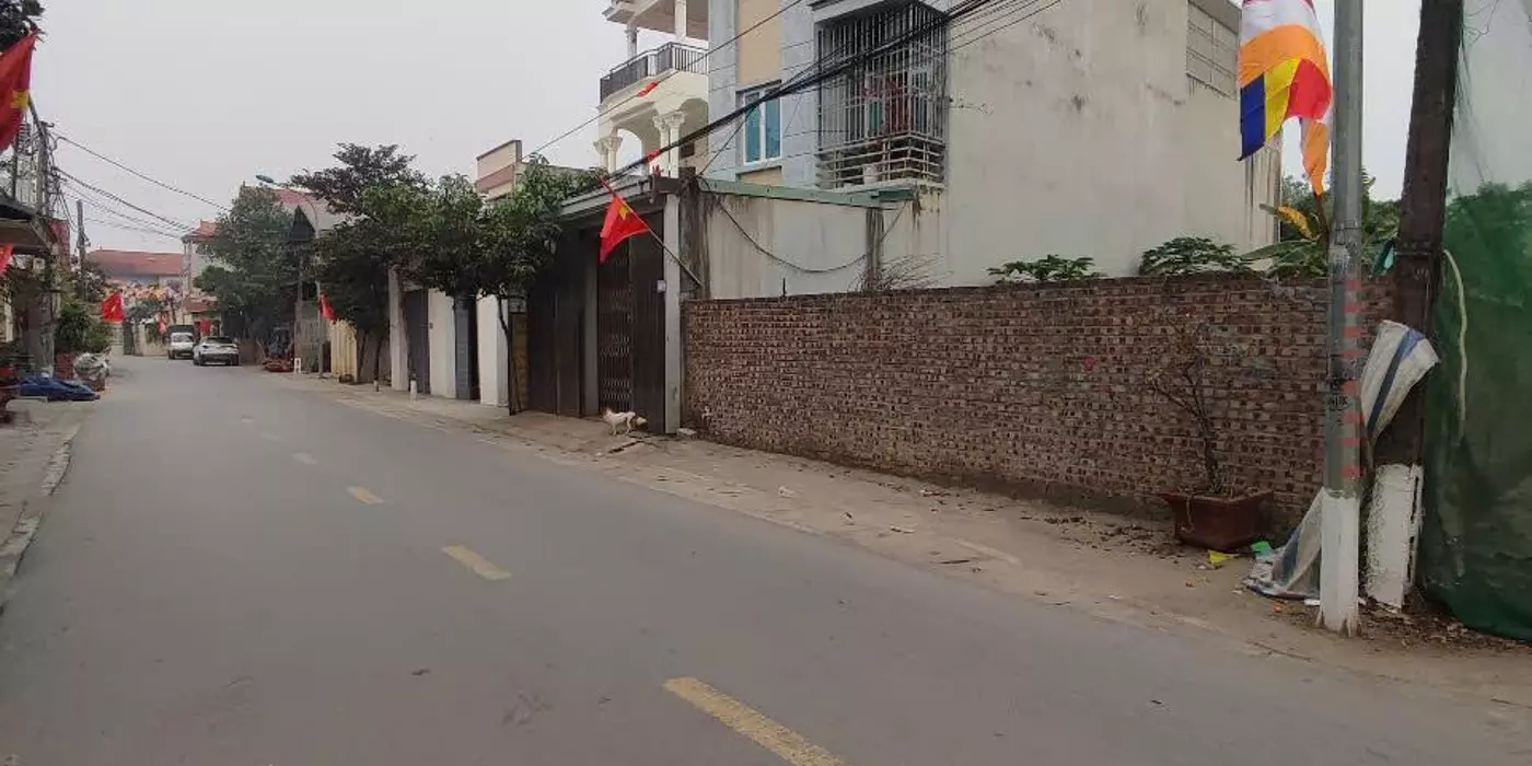 Bán lô siêu phẩm trục chính Vai Réo đường thênh thang thông giá rẻ 98m 4.1 tỷ.