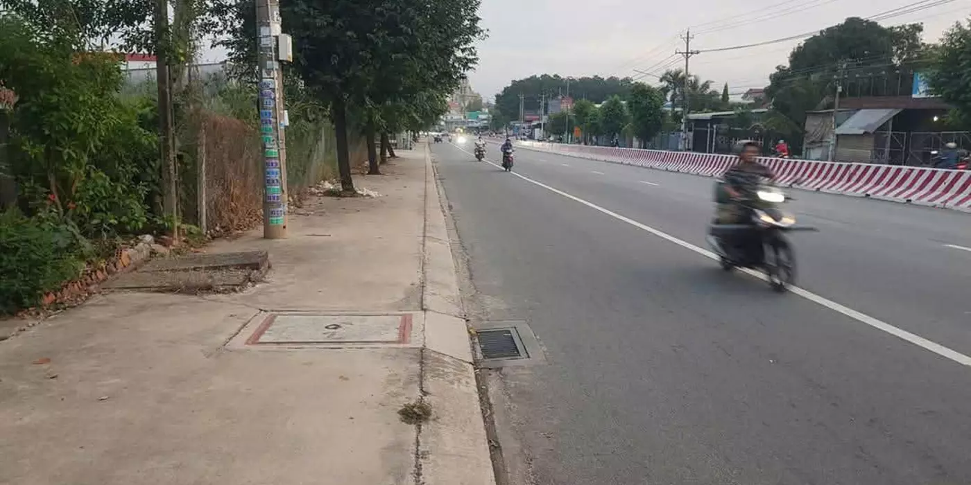 Bán đất mặt tiền Quốc Lộ 13 Tân Định, Tp Bến Cát, Bình Dương.