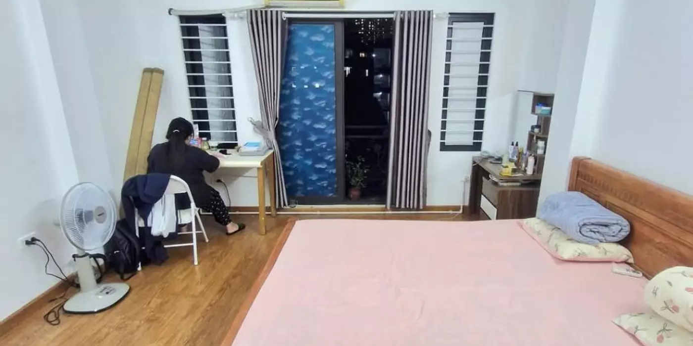 Bán nhà Hồ Tùng Mậu, 40m2, 7 tầng, thang máy, kinh doanh, gara 7 chỗ 12.8 tỷ