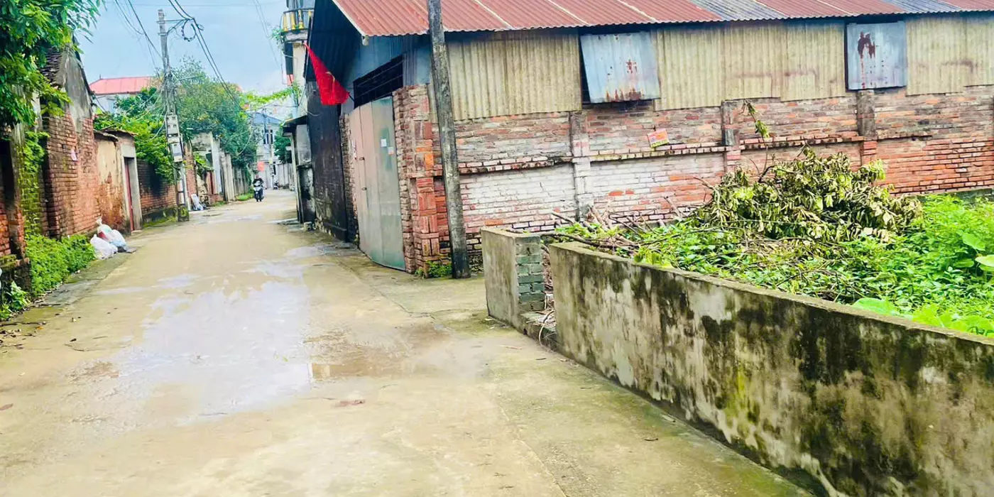 Đất tại Cấn Thượng- quốc oai
Chính chủ gửi bán lô góc 70m2
Mặt tiền 2 bên là gần 8m và