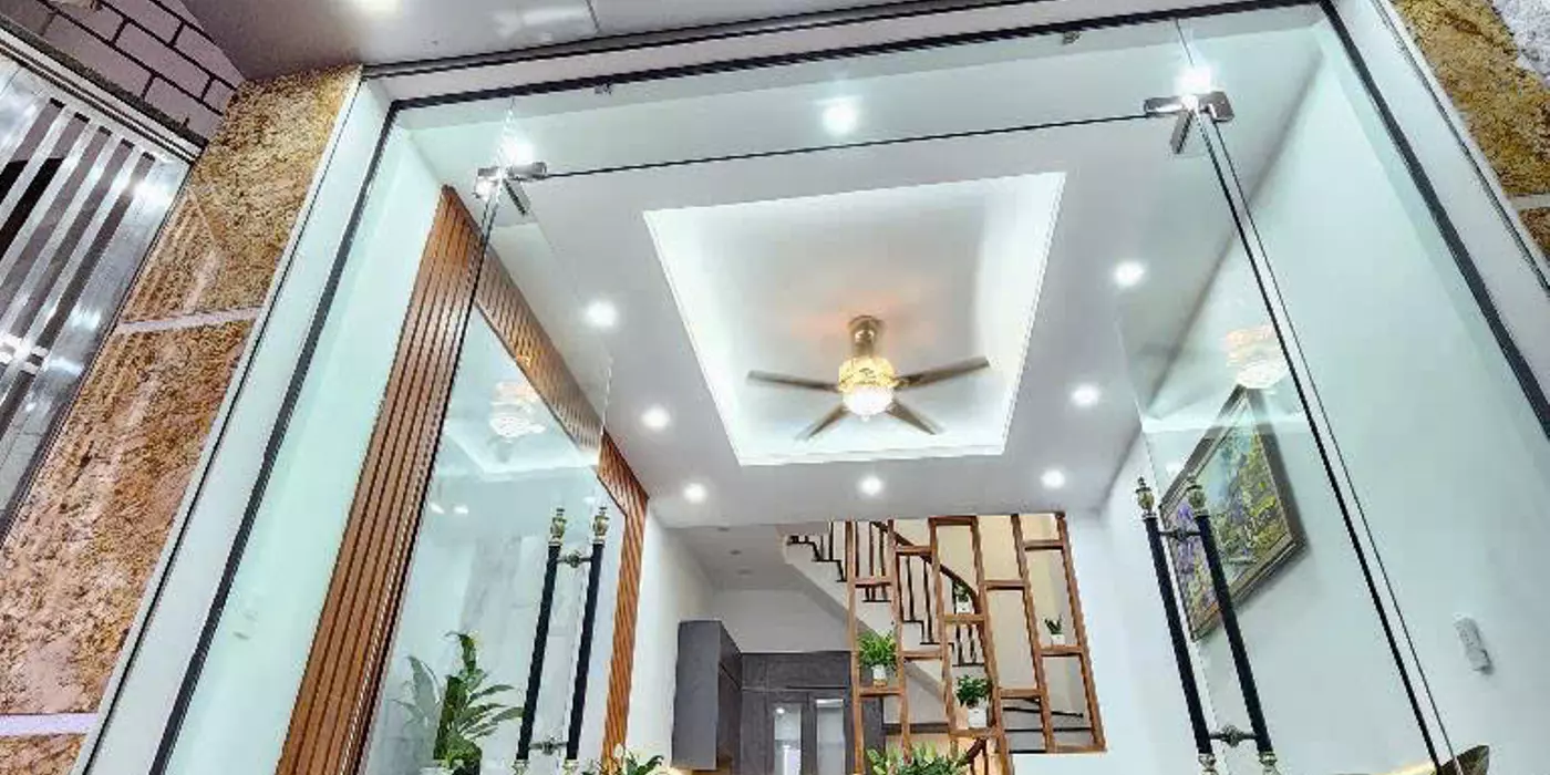 PHỐ ĐỊNH CÔNG THƯỢNG - HOÀNG MAI - Nhà đẹp ô tô đỗ cổng, dt 40m2 x 5 tầng - GIÁ CHỈ 6.6 tỷ