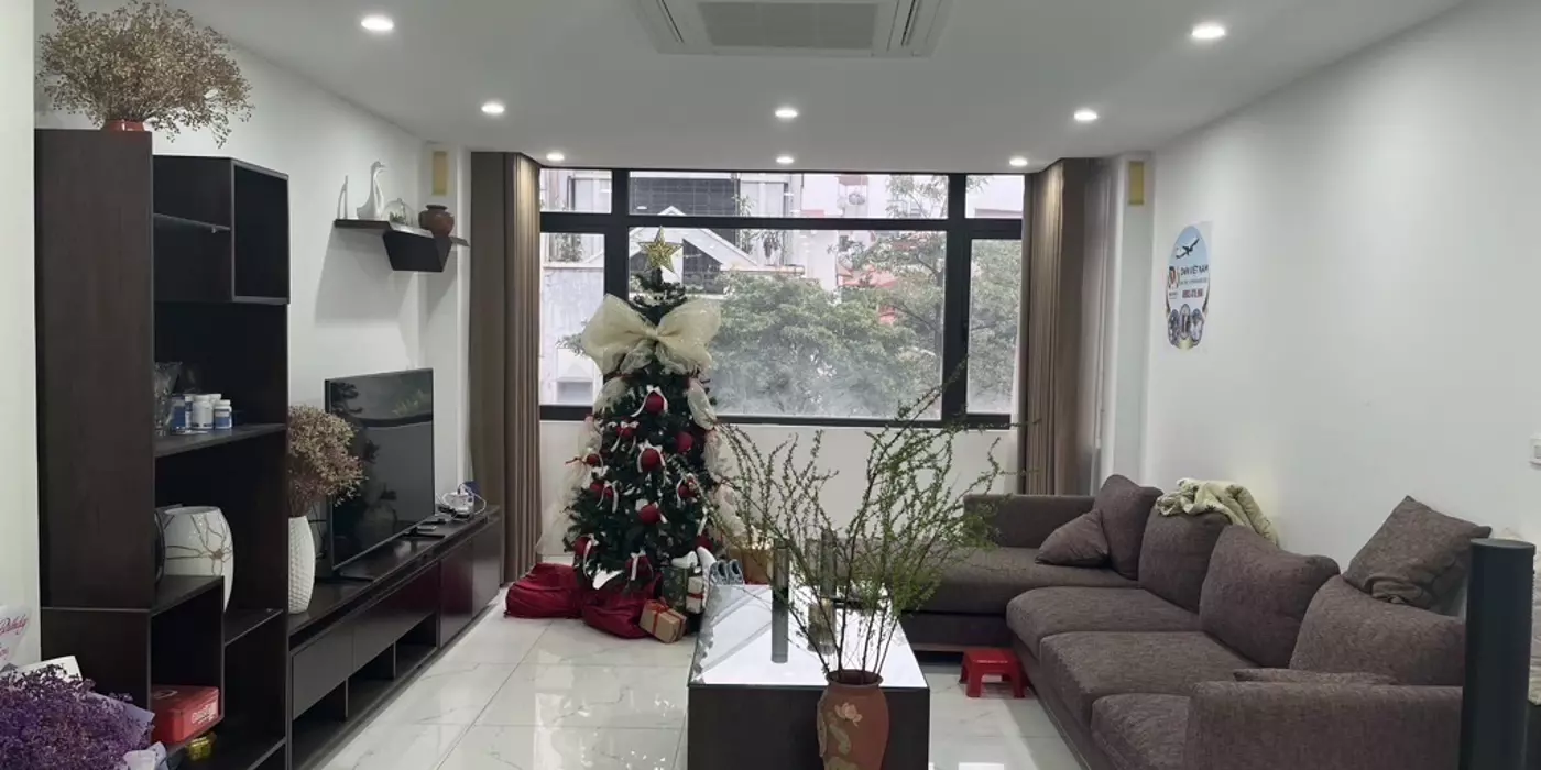 Bán siêu phẩm nhà mặt phố vọng 8 tầng thang máy long lanh lô góc hai bà trưng