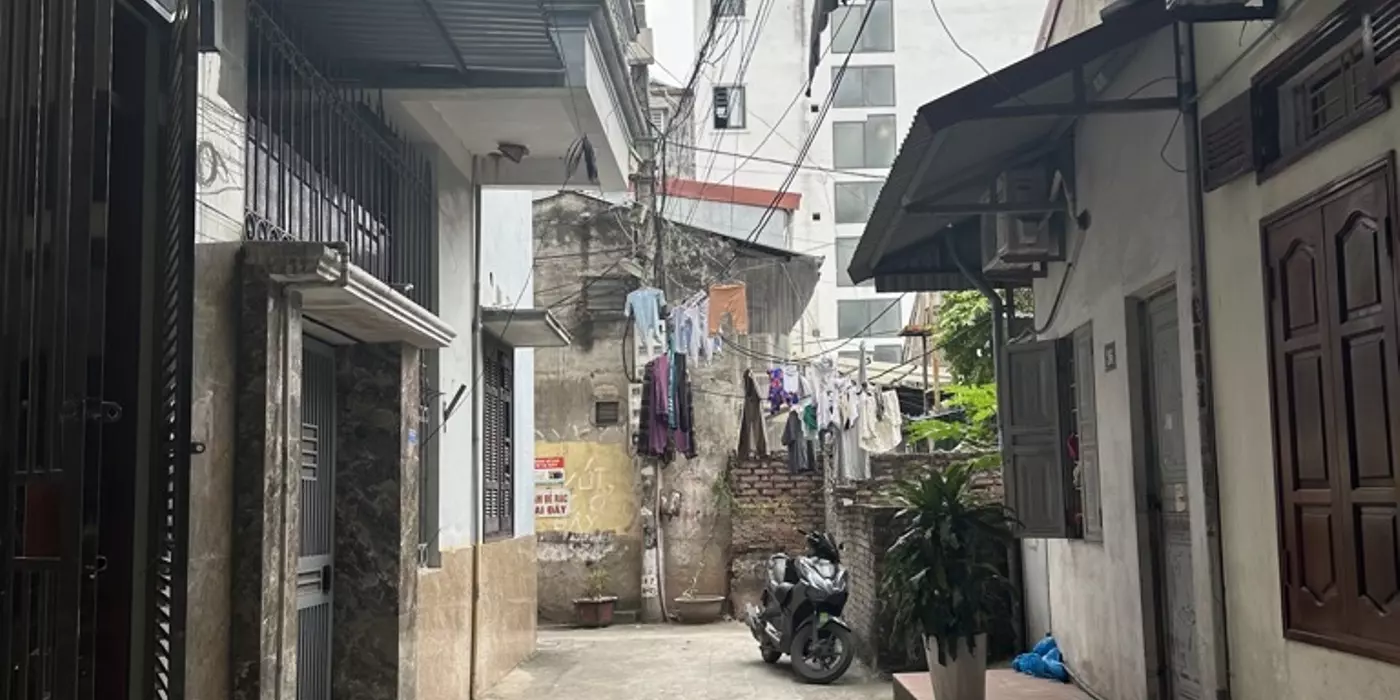 LÊ VĂN HIẾN - PHÂN LÔ - NGÕ THÔNG - DÂN XÂY - DÒNG TIỀN - MẶT TIỀN ĐẸP - 100M Ô TÔ TRÁNH