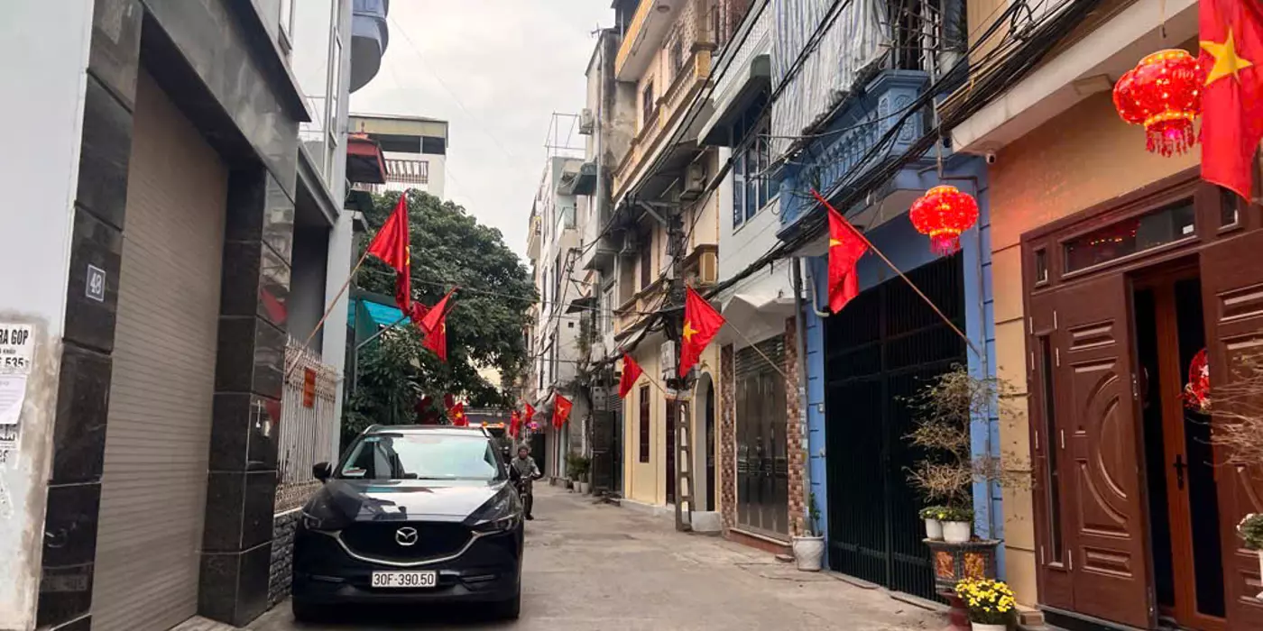 Bán nhà: Ngọc hồi, cách BX Nước Ngầm 1km, 65m2, 6 tầng, thang máy. hơn 7 tỷ