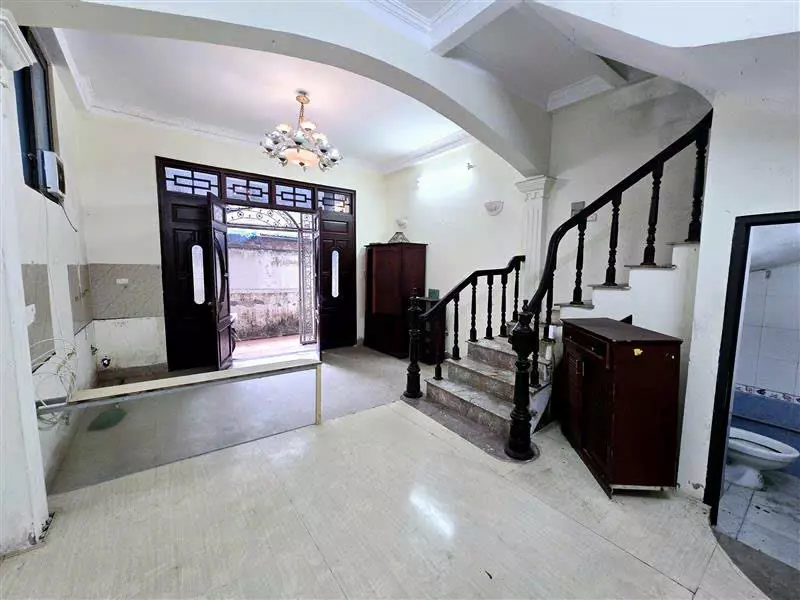 EM BÁN NHÀ Ở #SƠNTÂY #BAĐÌNH - NHÀ LÔ GÓC - 2 THOÁNG CỬA SỔ MỞ 2 BÊN - NGÕ NÔNG GẦN PHỐ - SỔ ĐỎ