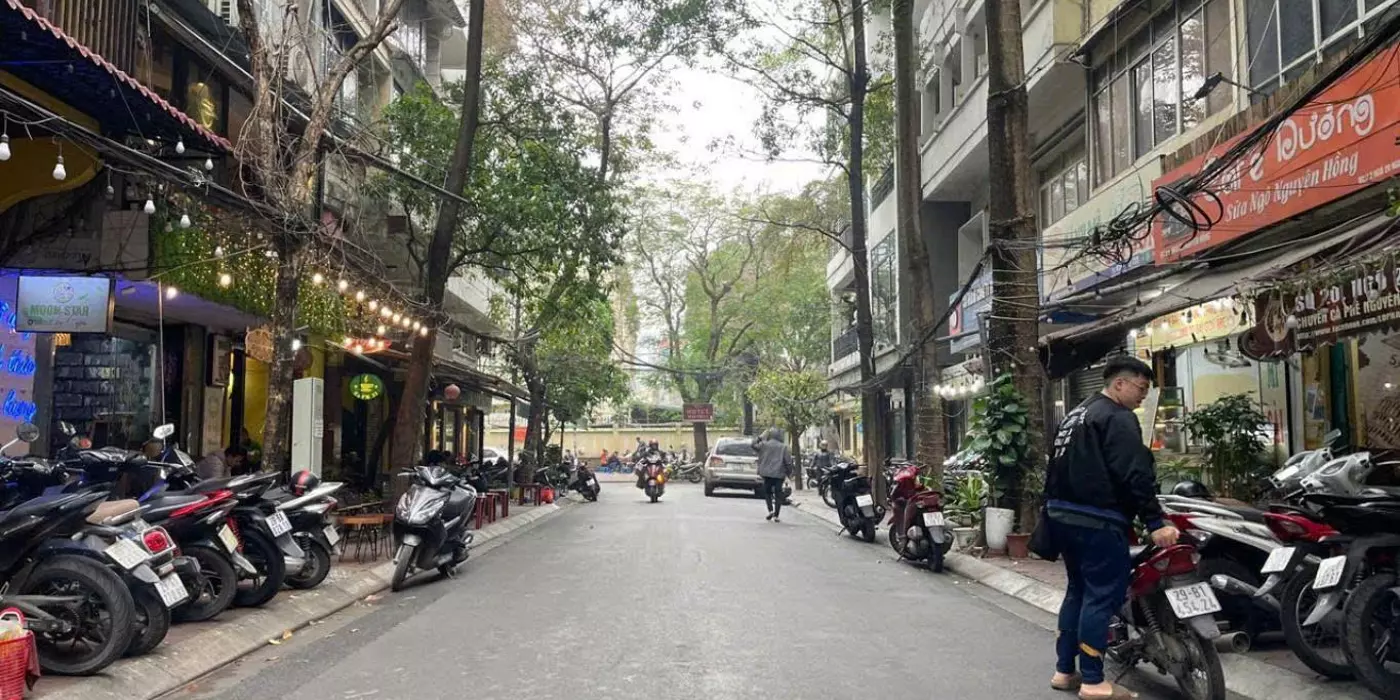 NHÀ PHÂN LÔ VIP NGUYÊN HỒNG, 51M x 4T, VỈA HÈ Ô TÔ TRÁNH, SIÊU KINH DOANH, 27 TỶ