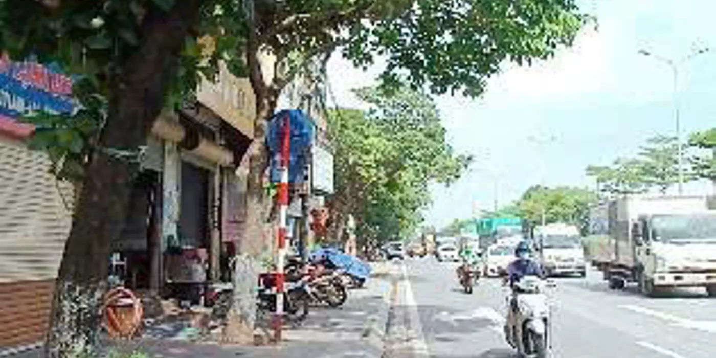 Bán nhà Nguyễn Văn Linh,mặt phố kinh doanh cực đẹp, 4T , 25m2 , 4.8 tỷ