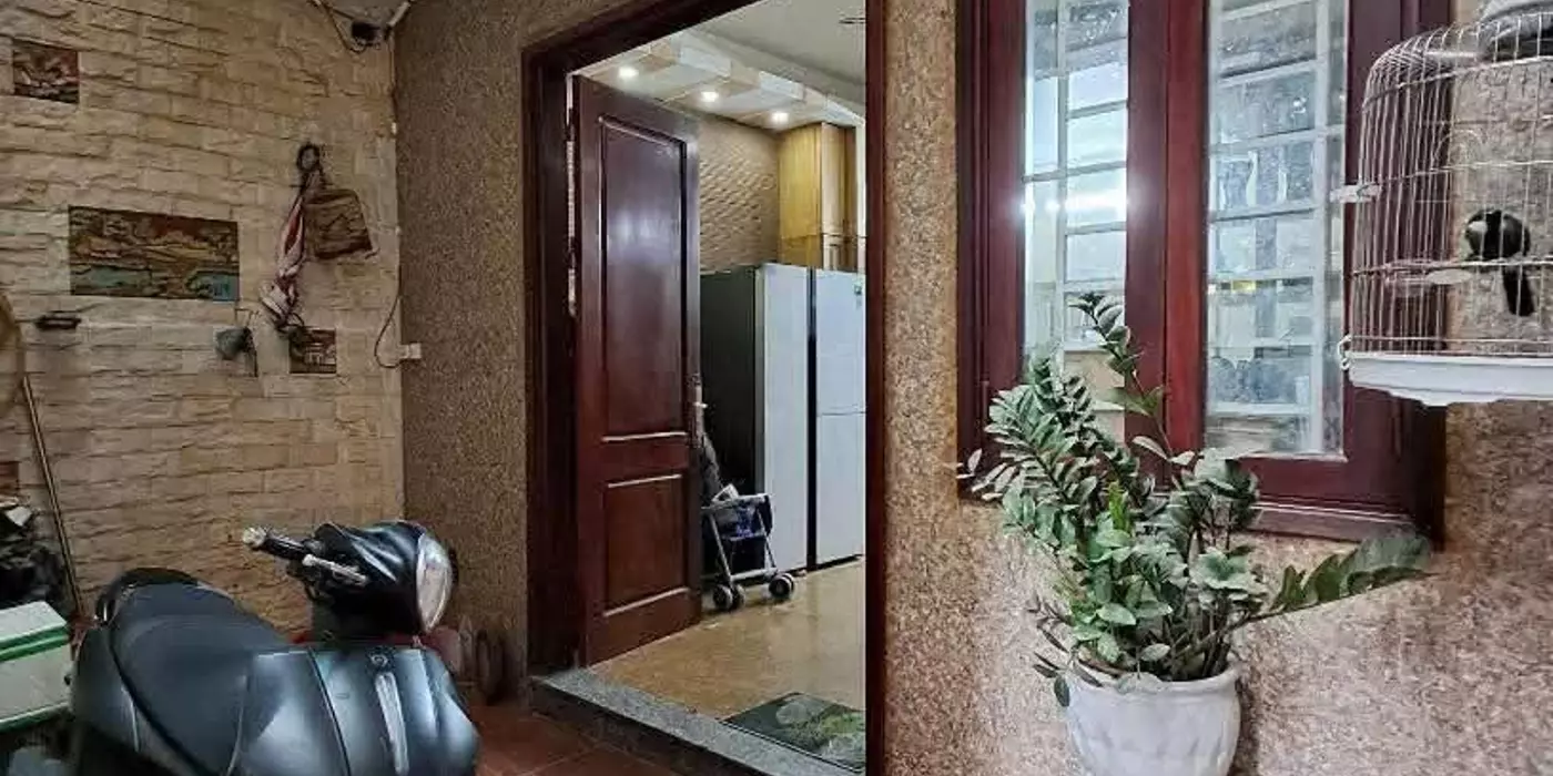 BÁN NHÀ NGÕ 58 TRẦN BÌNH 36M – 5 TẦNG CẦU THANG GỖ XỊN – 2 THOÁNG TRƯỚC SAU – HỘ KHẨU CẦU GIẤY –