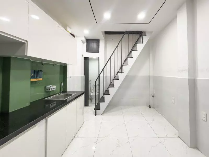 MINI HOUSE - Đ. PHAN VĂN TRỊ P12 BÌNH THẠNH - 3 TẦNG - 02 PN - 1 CĂN RA XE HƠI - chỉ 2.3 TỶ