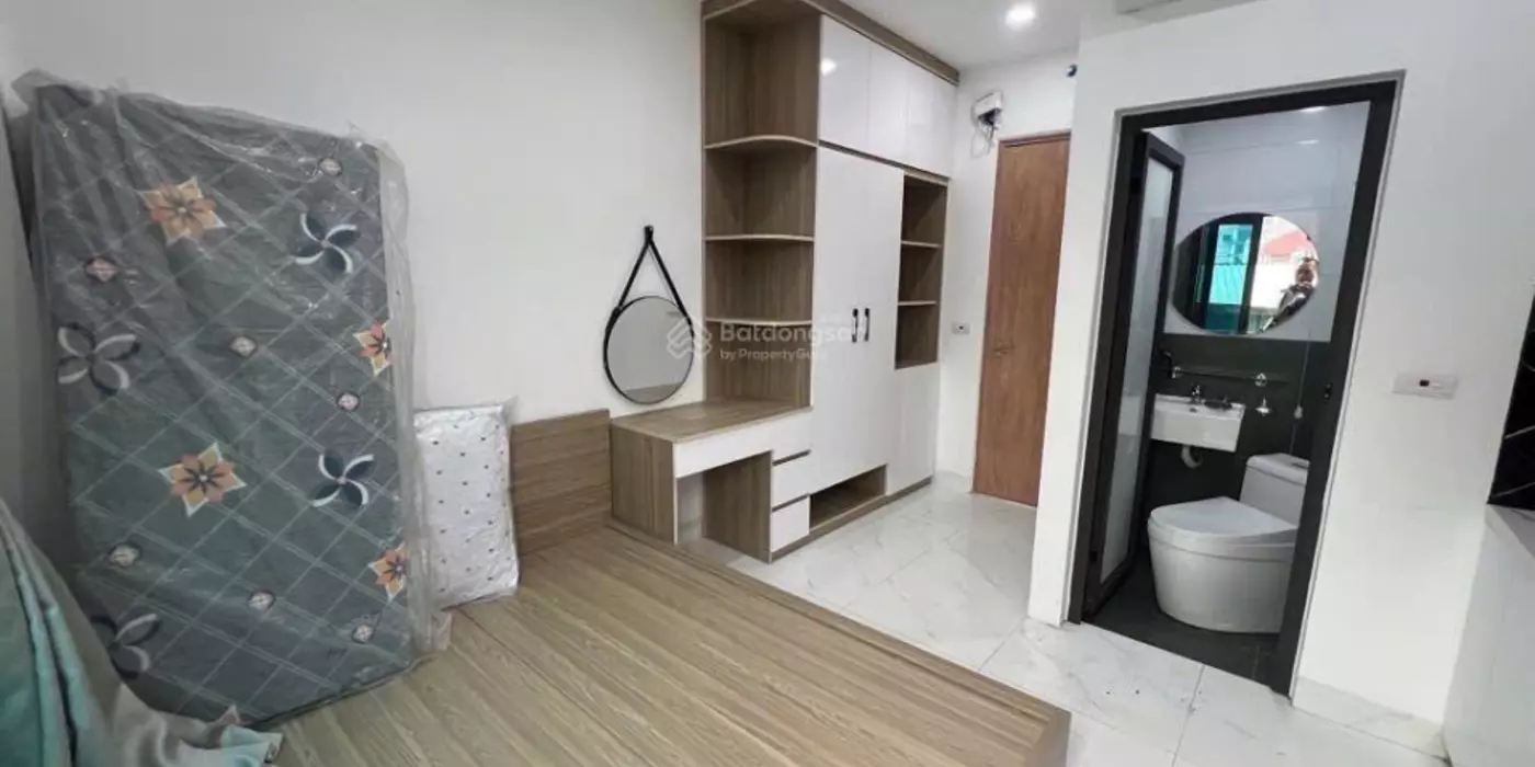 Toà căn hộ dịch vụ - phố Trần Cung - 6 tầng thang máy xịn - dòng tiền 50tr/tháng - ngõ thông