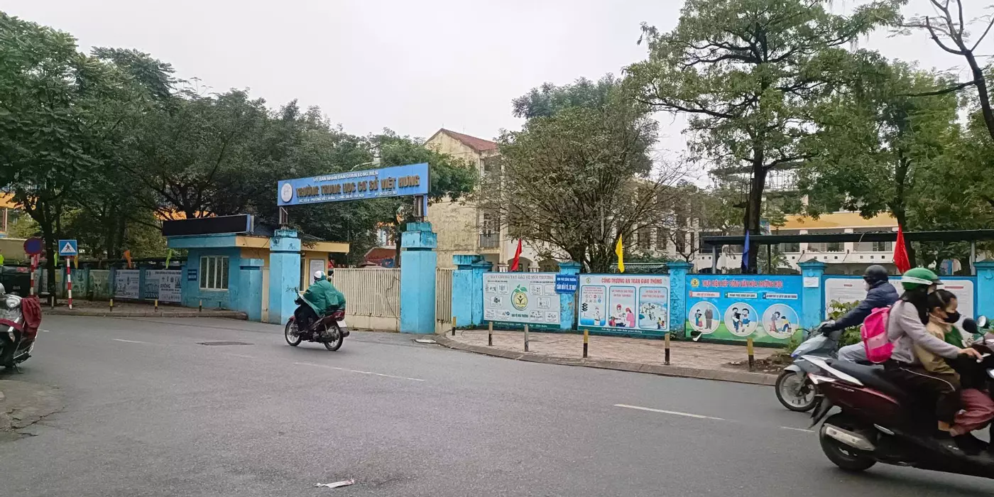 BÁN nhà bán đất bán cả tiềm năng phát triển  đây. nhà đất việt hưng không ưng hơi phí