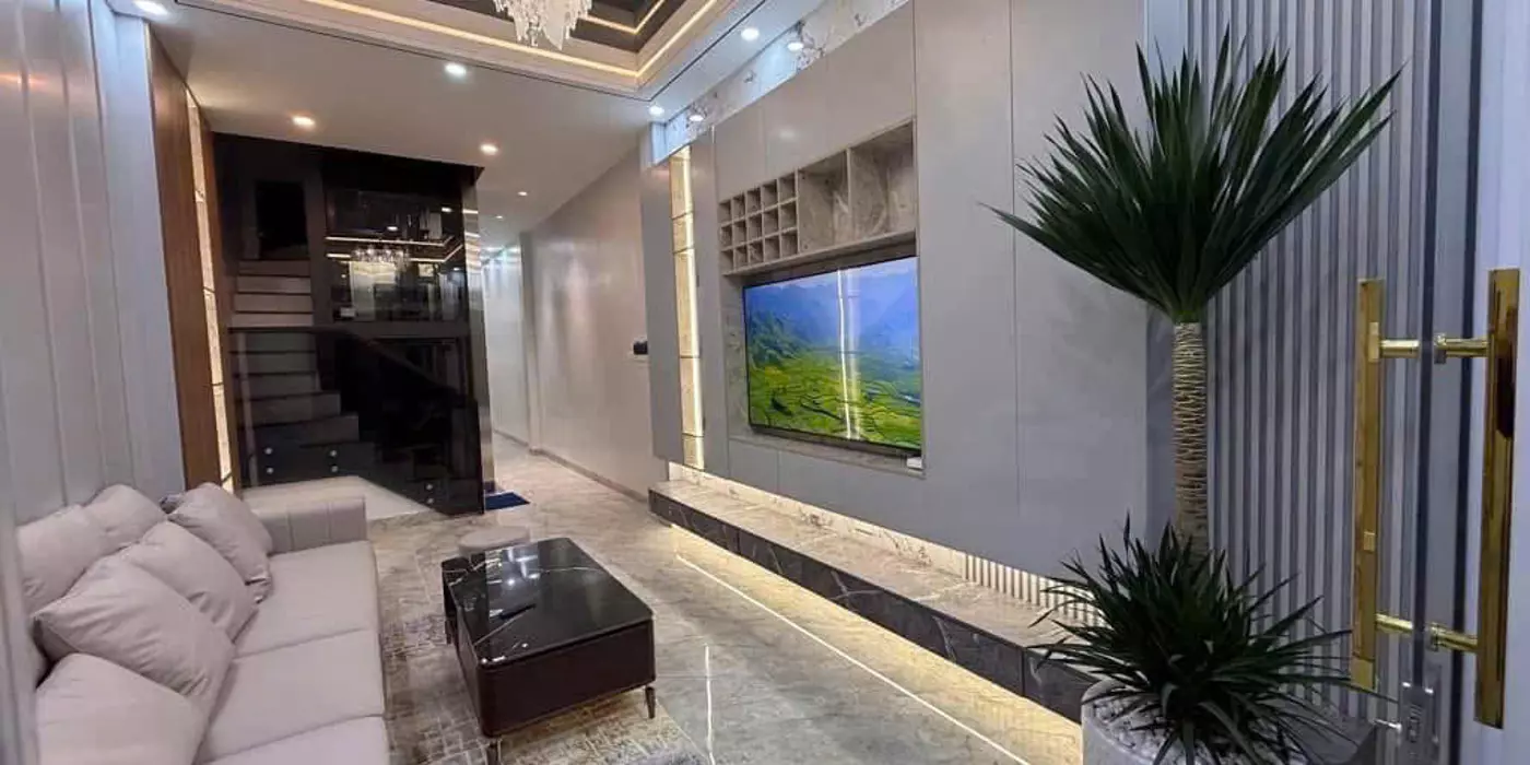 siêu HOT nhà 5 tầng trung tâm quận Đống Đa - nút giao Tấy Sơn - Thái Hà - Chùa Bộc dt 50m2 ngõ