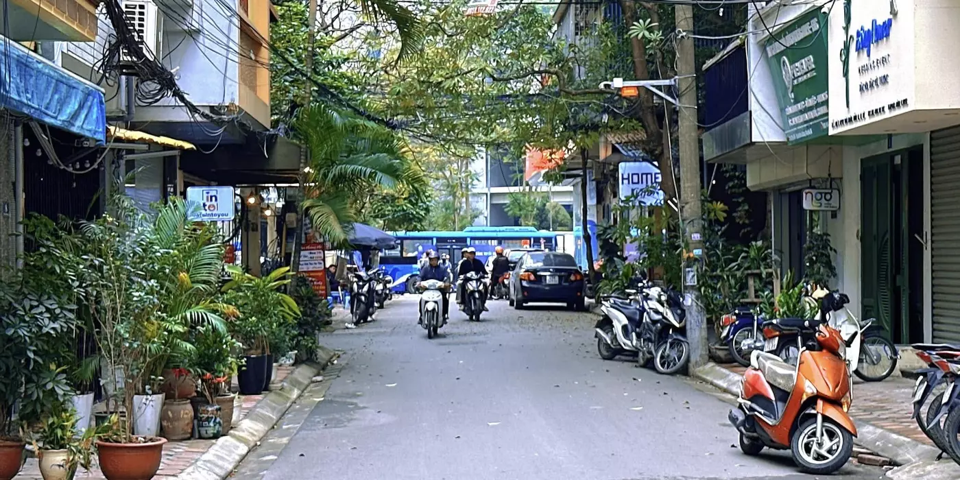PHÂN LÔ HUỲNH THÚC KHÁNG - 44M2 x 7T - 18 TỶ  - VỈA HÈ - ĐƯỜNG Ô TÔ TRÁNH - KINH DOANH SIÊU TỐT