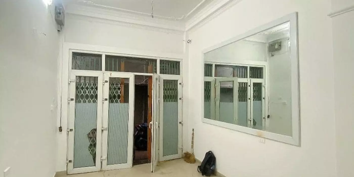 Bán nhà phố Bạch Mai, Hai Bà Trưng 37m, 4 tầng. Giá: 7.2 tỷ. LH: 0937158386