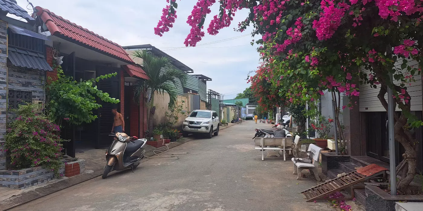 Nhà khủng 169 M2- Chủ thiện chí bán gấp CHỈ 3.1T - Ngã 3 Lã Xuân Oai - Võ Văn Hát