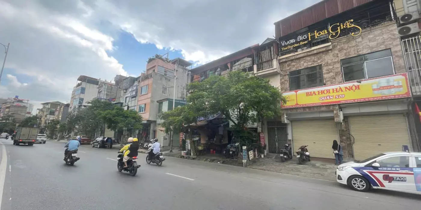 Bán Nhà Mặt Phố Minh Khai - Kinh Doanh Sầm uất Ngày Đêm