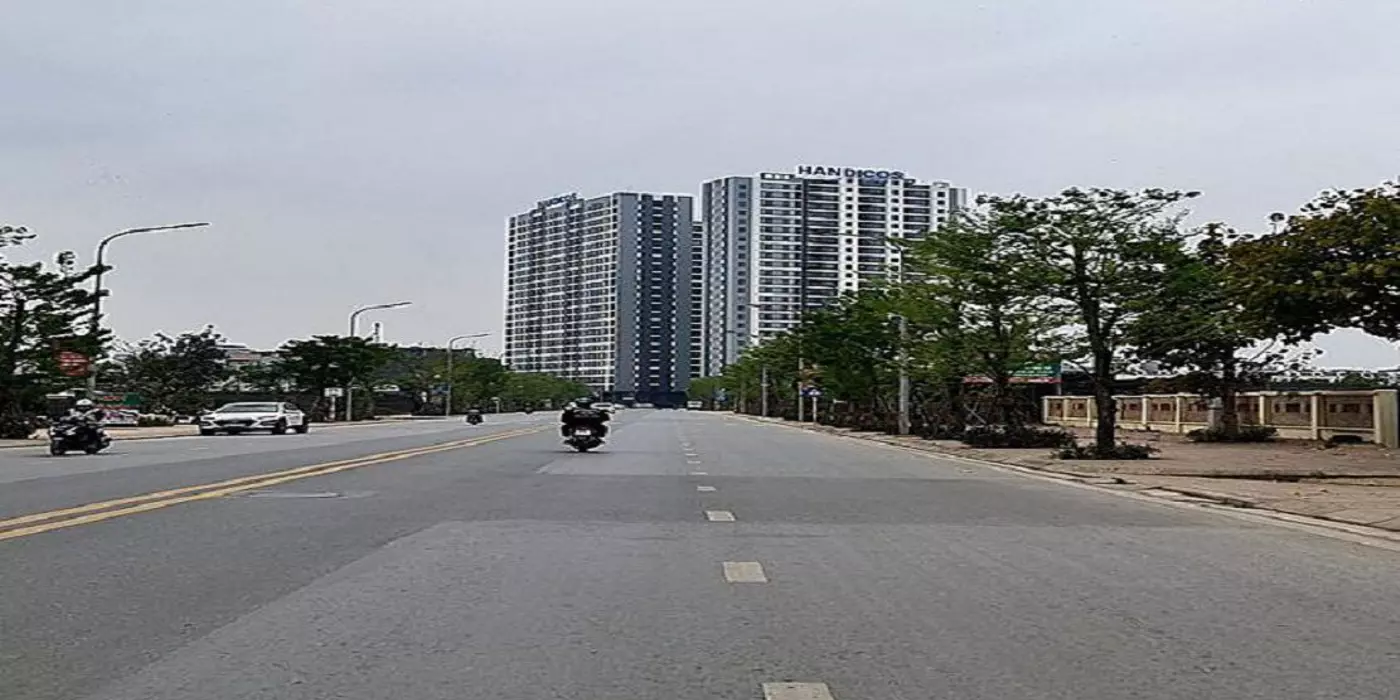 Bán nhà tại Cự Khối, Long Biên, Hà Nội. 6 tầng 51m2, thang máy, xe 16 chỗ đậu cửa.