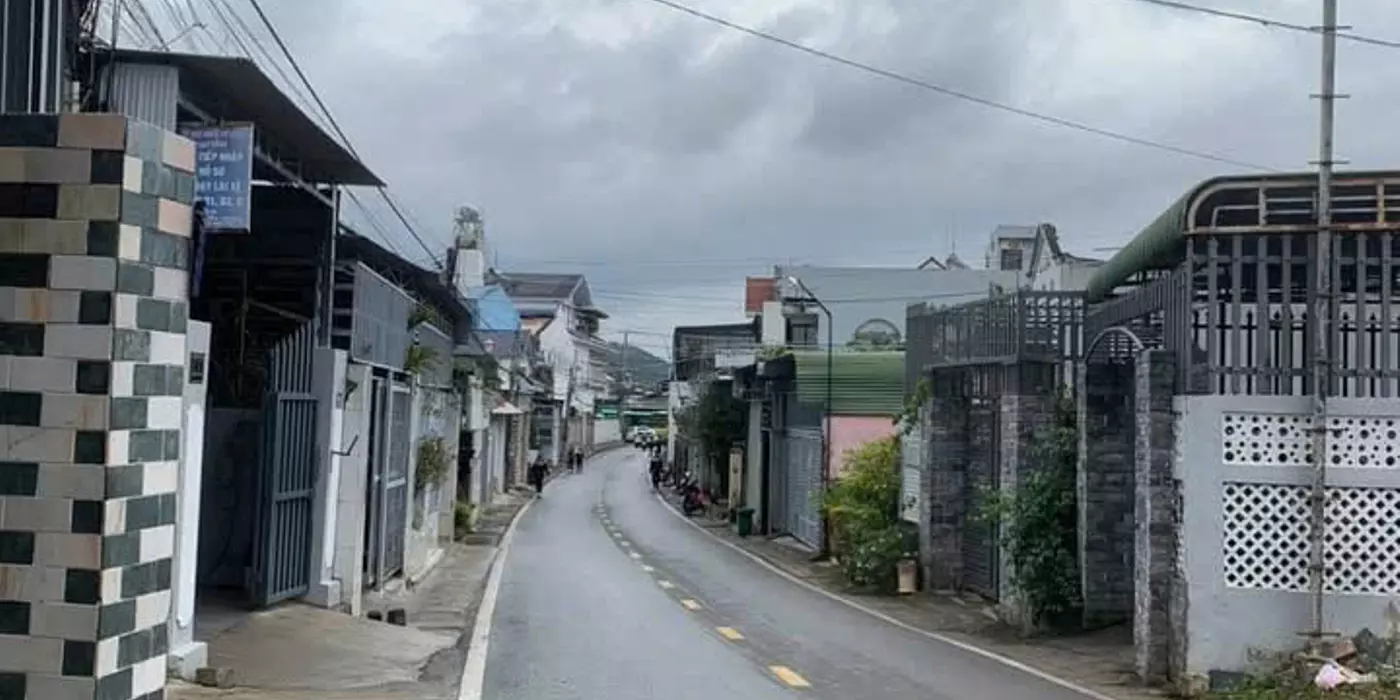 BÁN LÔ ĐẤT RỘNG 5M SÂU 47M ĐƯỜNG CHU VĂN AN LIÊN NGHĨA ĐỨC TRỌNG GIÁ 3 TỶ 4