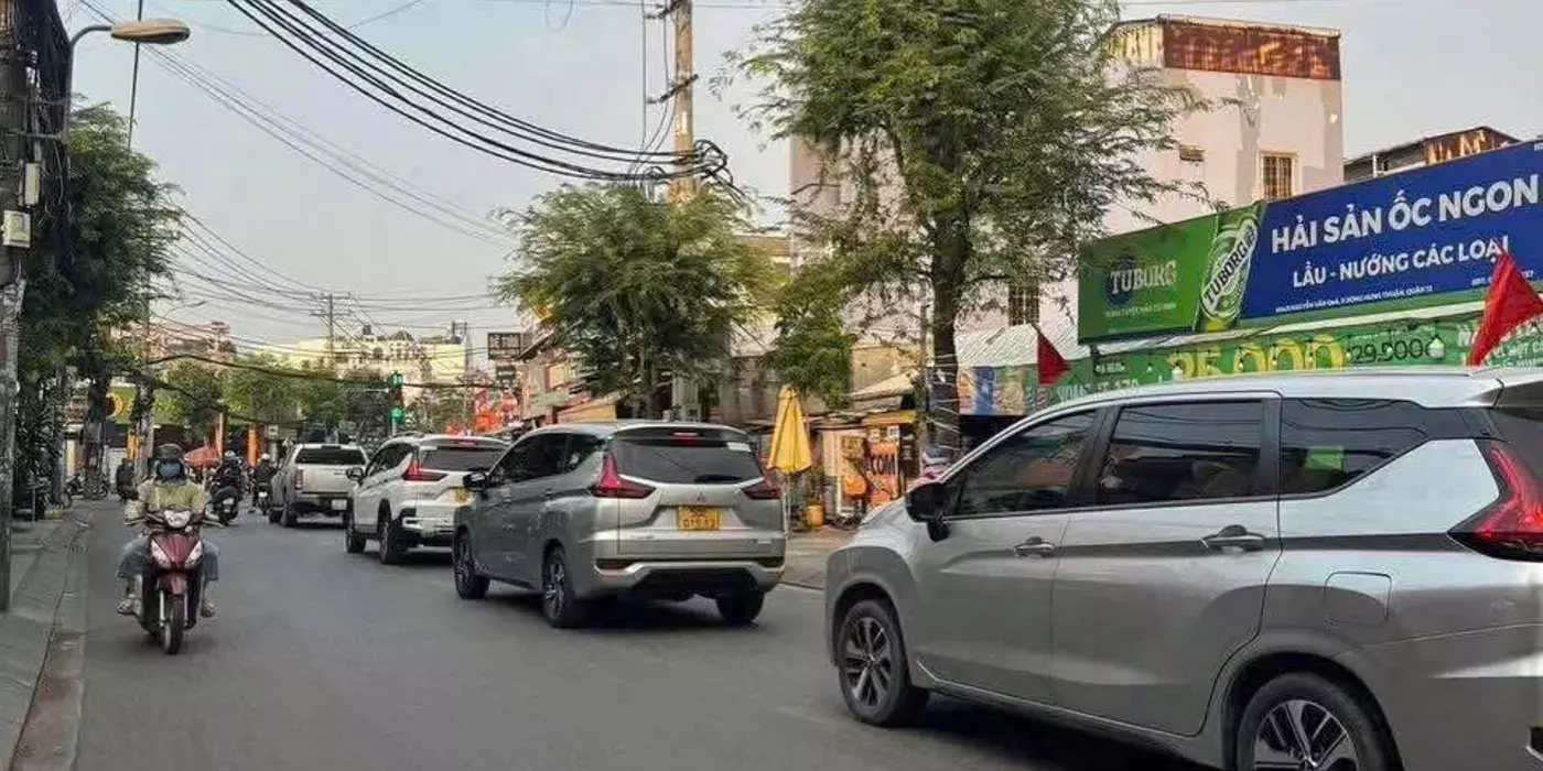 MẶT TIỀN NGUYỄN VĂN QUÁ – ĐÔNG HƯNG THUẬN Q12 – BUÔN BÁN ĐỈNH CAO