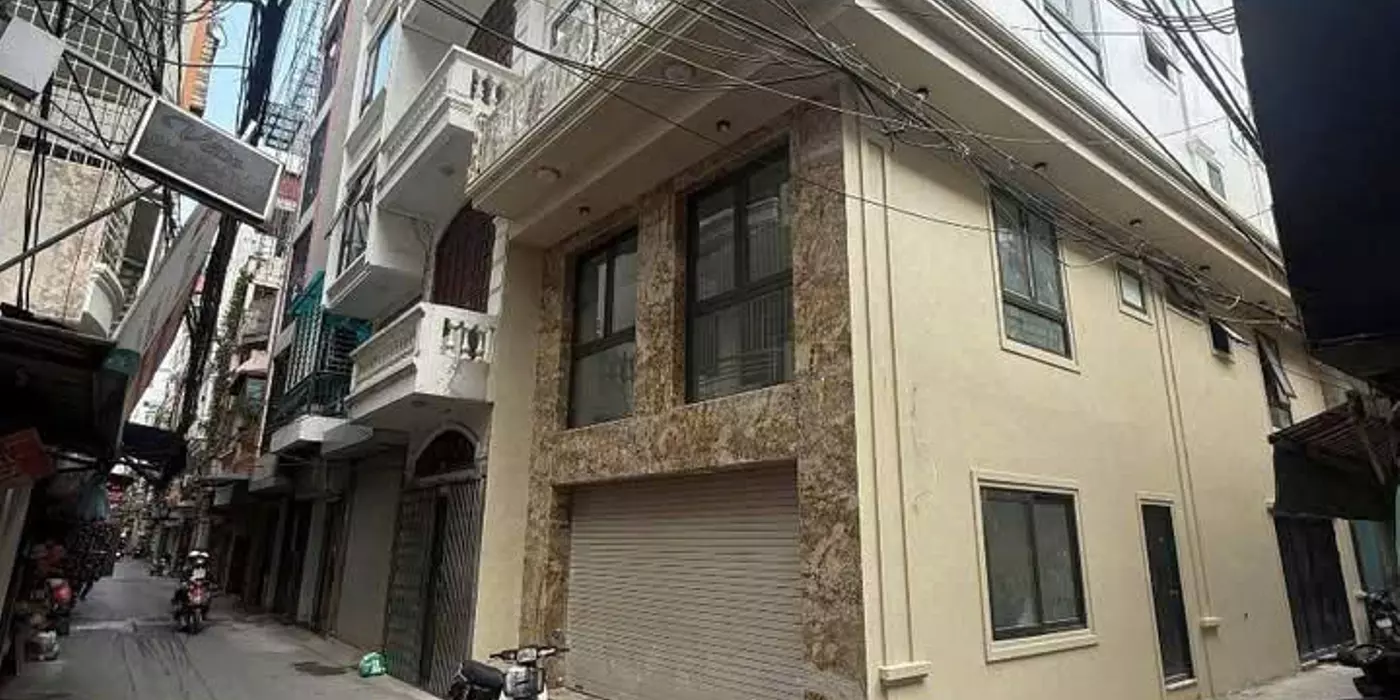 BÁN TOÀ CHDV HOÀNG CẦU 90Mx8T, MT 5,2M - LÔ GÓC -XÂY MỚI- DÒNG TIỀN 2 TỶ/NĂM