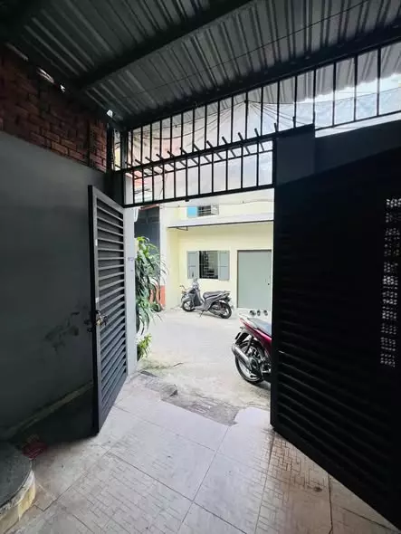 Nhà Đường Phạm Văn Bạch Phường 15 Quận Tân Bình Cũ.
