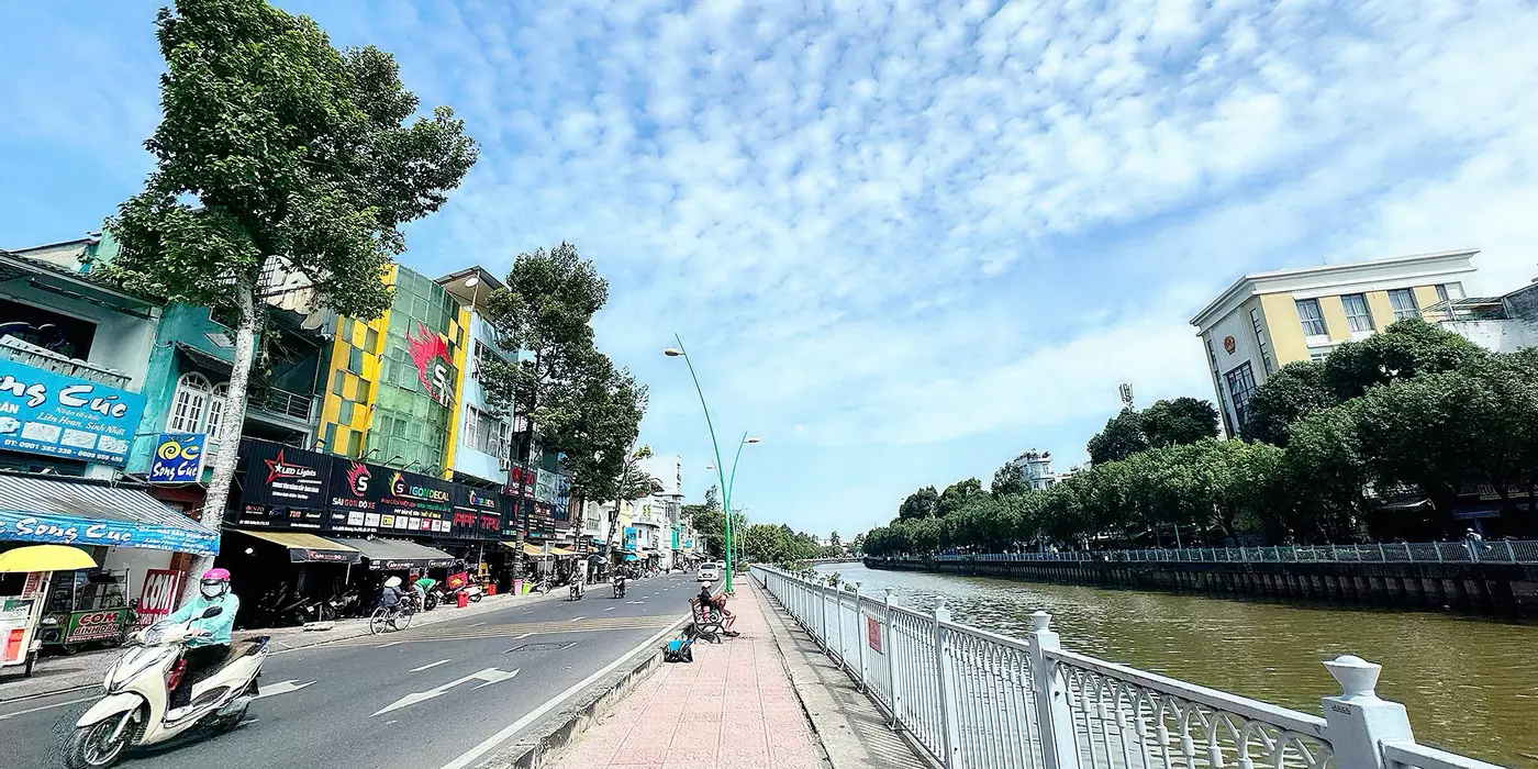 CHÍNH CHỦ BÁN NHÀ MẶT TIỀN KD Đ. HOÀNG SA, Q.3 - CHỈ 12,5T - NGANG LỚN 5,5M*12M* LH GIANG