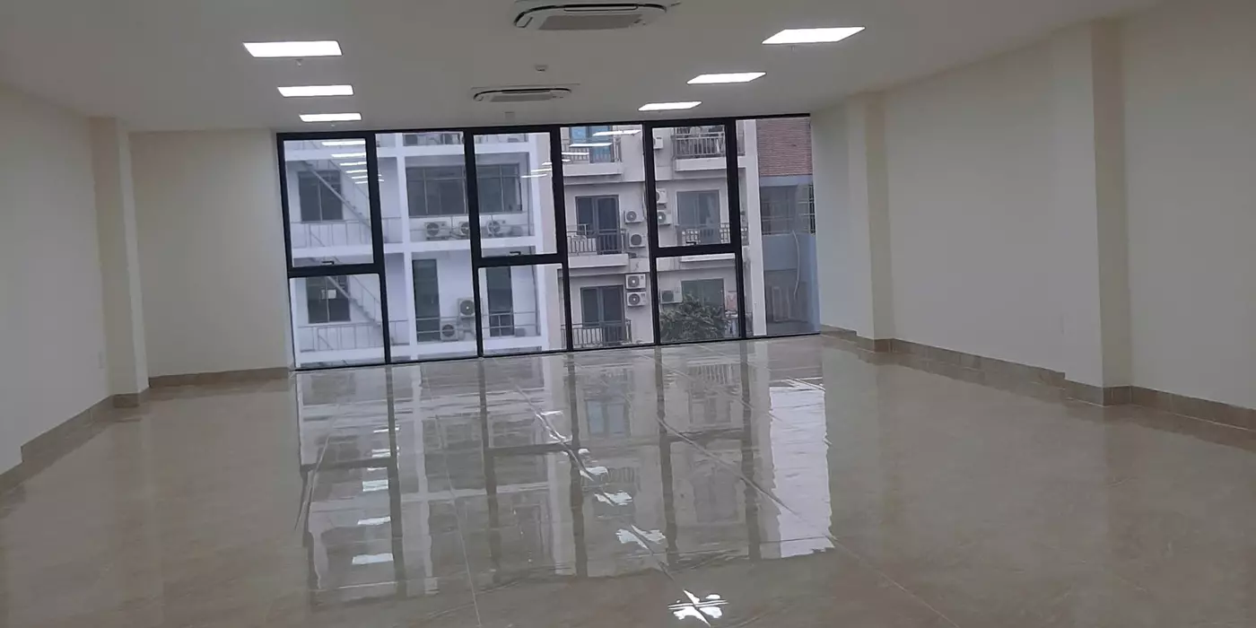 Bán tòa nhà văn phòng khu đấu giá 3ha phố Đức Diễn cách Hồ 50m