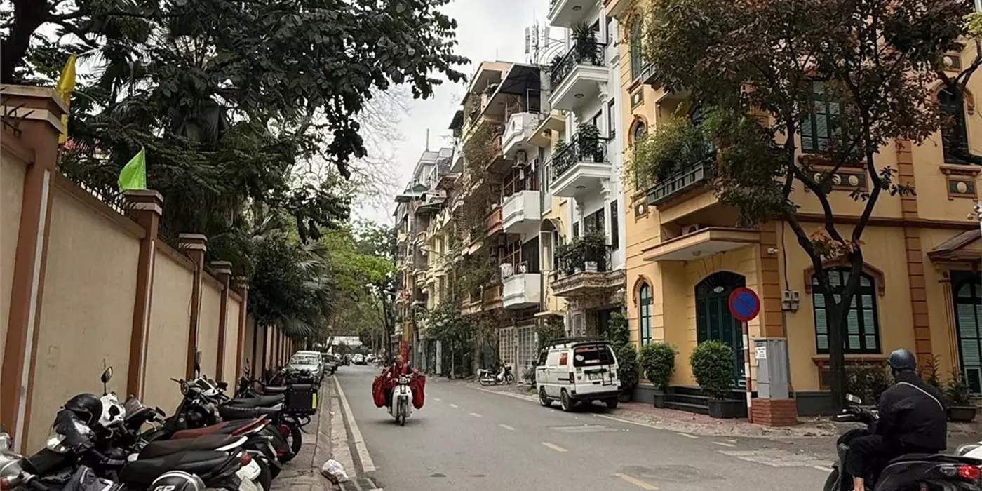 🏢 BÁN NHÀ MẶT PHỐ TRẦN QUỐC HOÀN – 110M x 7T THANG MÁY - MT 6,8M -  VỊ TRÍ ĐẸP NHẤT PHỐ - CHO