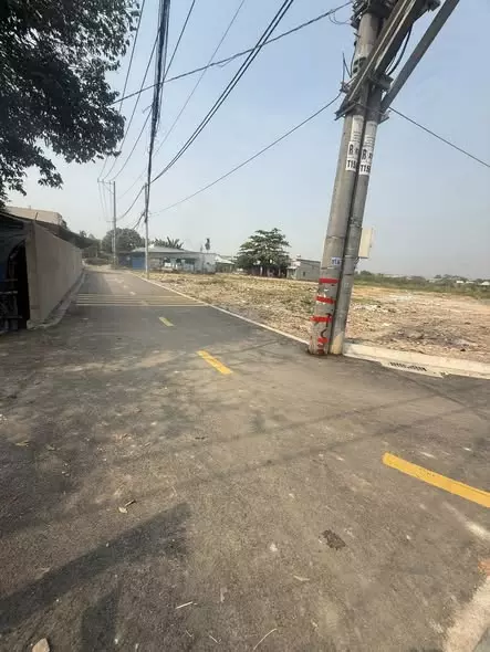 Bán đất 5x21m giá 3,7 tỷ Đường 6m Bà Điểm 5