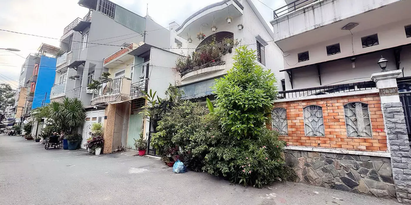 BÁN NHÀ 5 TẦNG THANG MÁY - XE HƠI NGỦ TRONG NHÀ Đ.BÊN VÂN ĐỒN, Q4 - NGANG HIẾM 5M NỞ HẬU 6,6M *