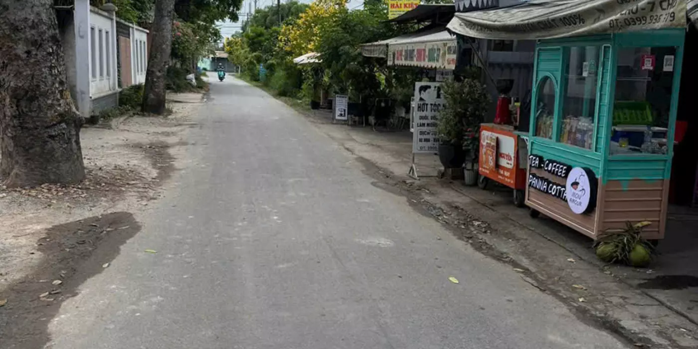 Bán đất mặt tiền đường 409 , xã Phước Vĩnh An dt 410m2 ( 100m2 thổ cư ) giá 3,7 tỷ
