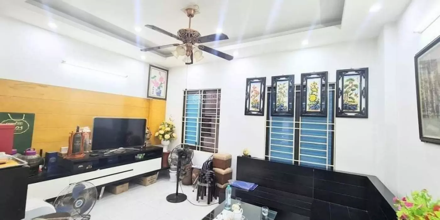 Bán nhà Kim giang dt 45m2 x5T, ngõ rộng,thoáng,gần phố,giá chỉ 8,25 tỷ,sđcc