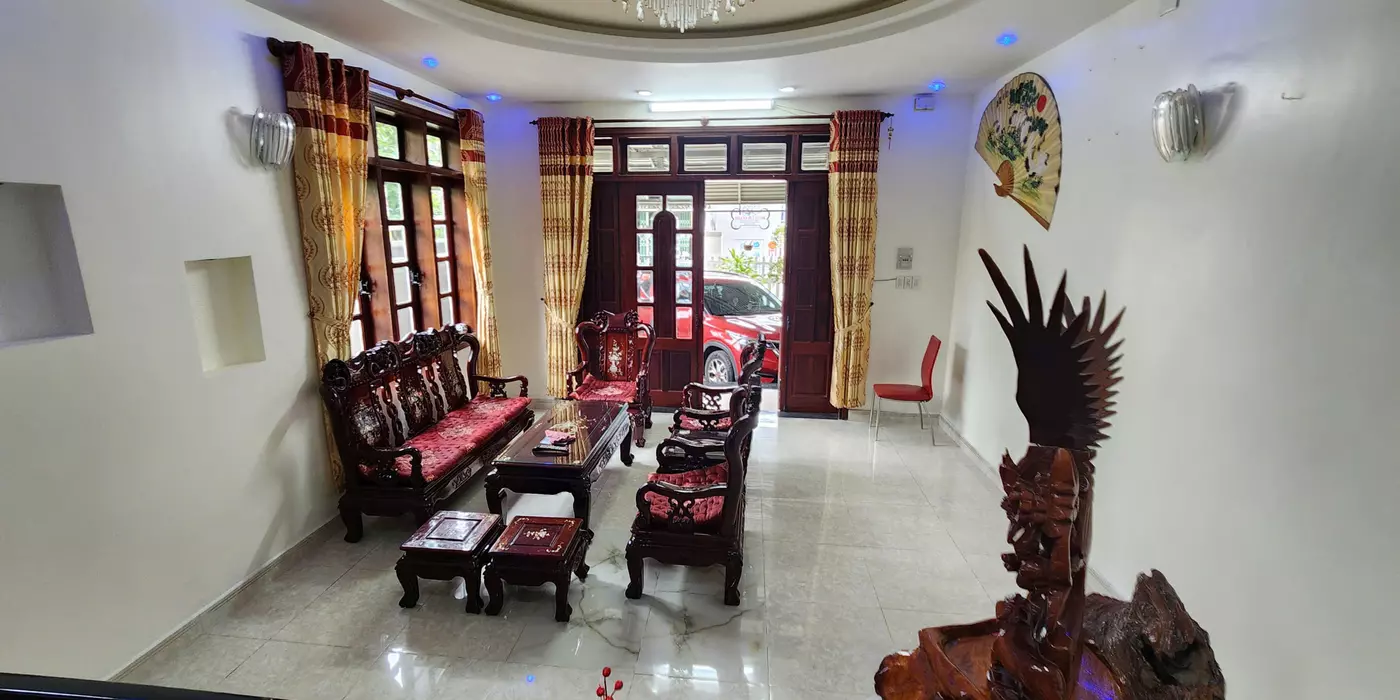 CHO THUÊ VILLA SÂN VƯỜN YERSIN P9 ĐÀ LẠT 5PN FULL NỘI THẤT 20TR