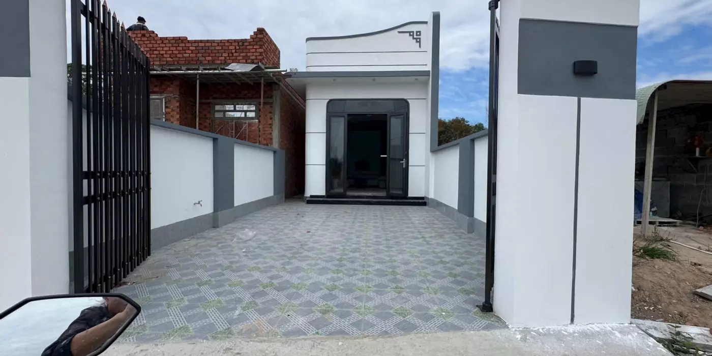 NHÀ PHỐ NGAY TRUNG TÂM SIÊU ĐẸP - Chỉ 1 TỶ 760 TRIỆU Rẻ Hơn So Với Khu Vực 200 triệu