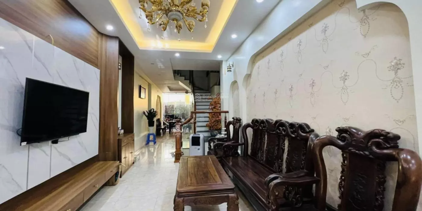 Bán nhà Bằng Liệt dt38m2 x5T,ngõ thông,rộng,đẹp,giá chỉ 7.38 tỷ,sổ đỏ