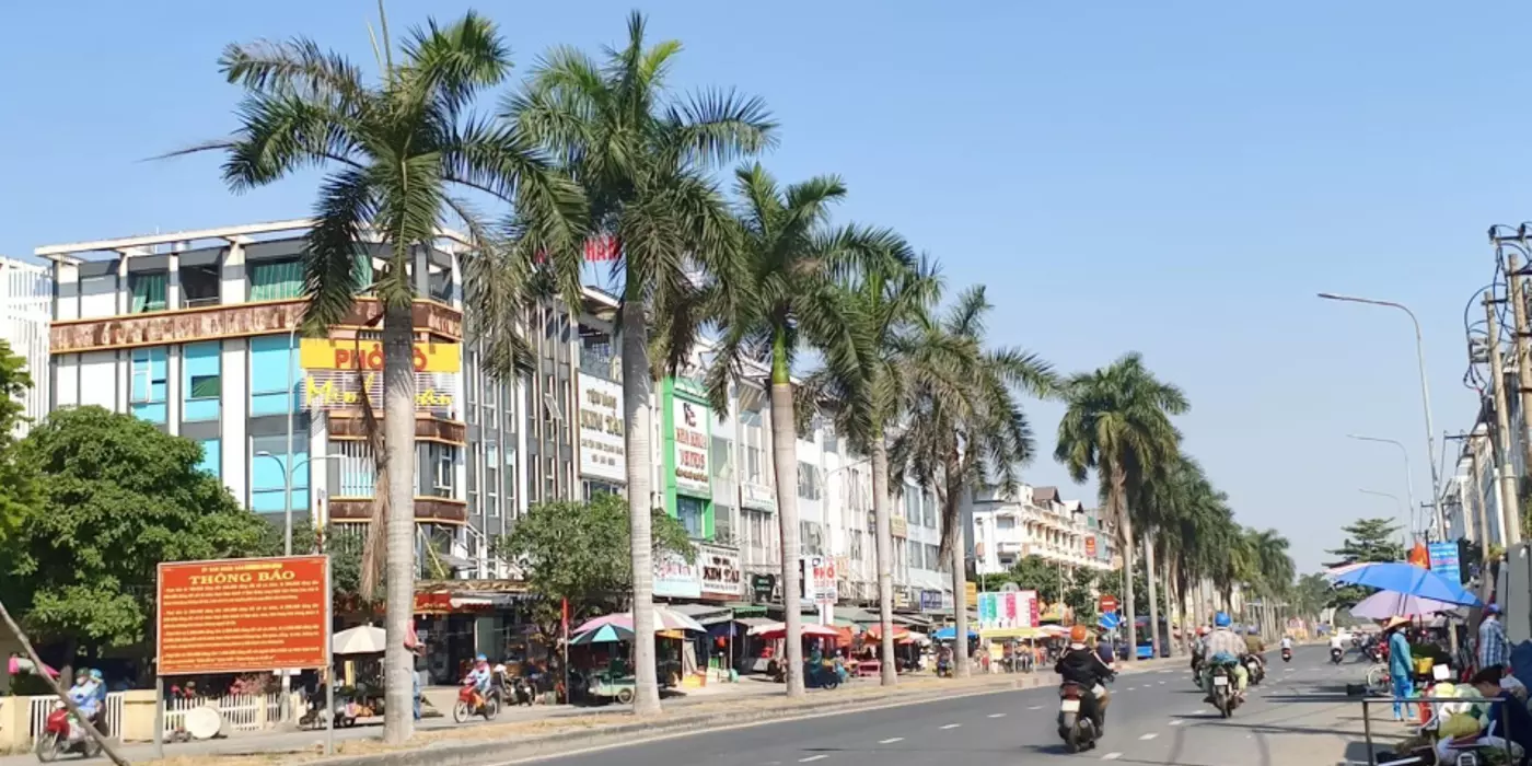 BÁN ĐẤT KĐT MỚI CÁCH PHÚ MỸ HƯNG 10 PHÚT - KV XÂY 4-5 TẦNG - 110m2  5x22m CHỈ NHỈNH 5 TỶ.