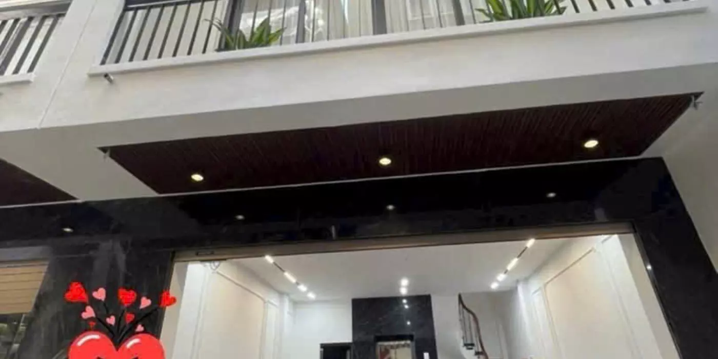 Bán nhà phố Ngọc Lâm 6 tầng thang máy ô tô vào nhà