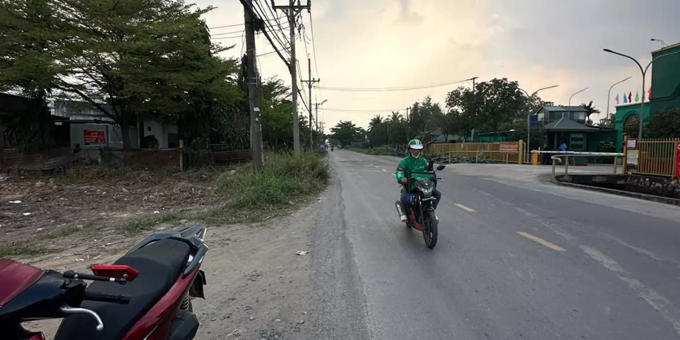Bán đất mặt tiền 43x232m giá 7 triệu/m2 Đường Võ Văn Bích