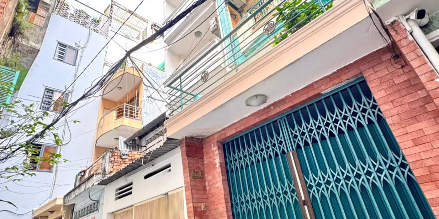 BÁN NHÀ 4 TẦNG Đ.LÊ THÁNH TÔN, QUẬN 1 - VIEW TRỰC DIỆN CHỢ BÊN THÀNH SIÊU ĐỈNH- DT 64M2- CHỈ 19T-