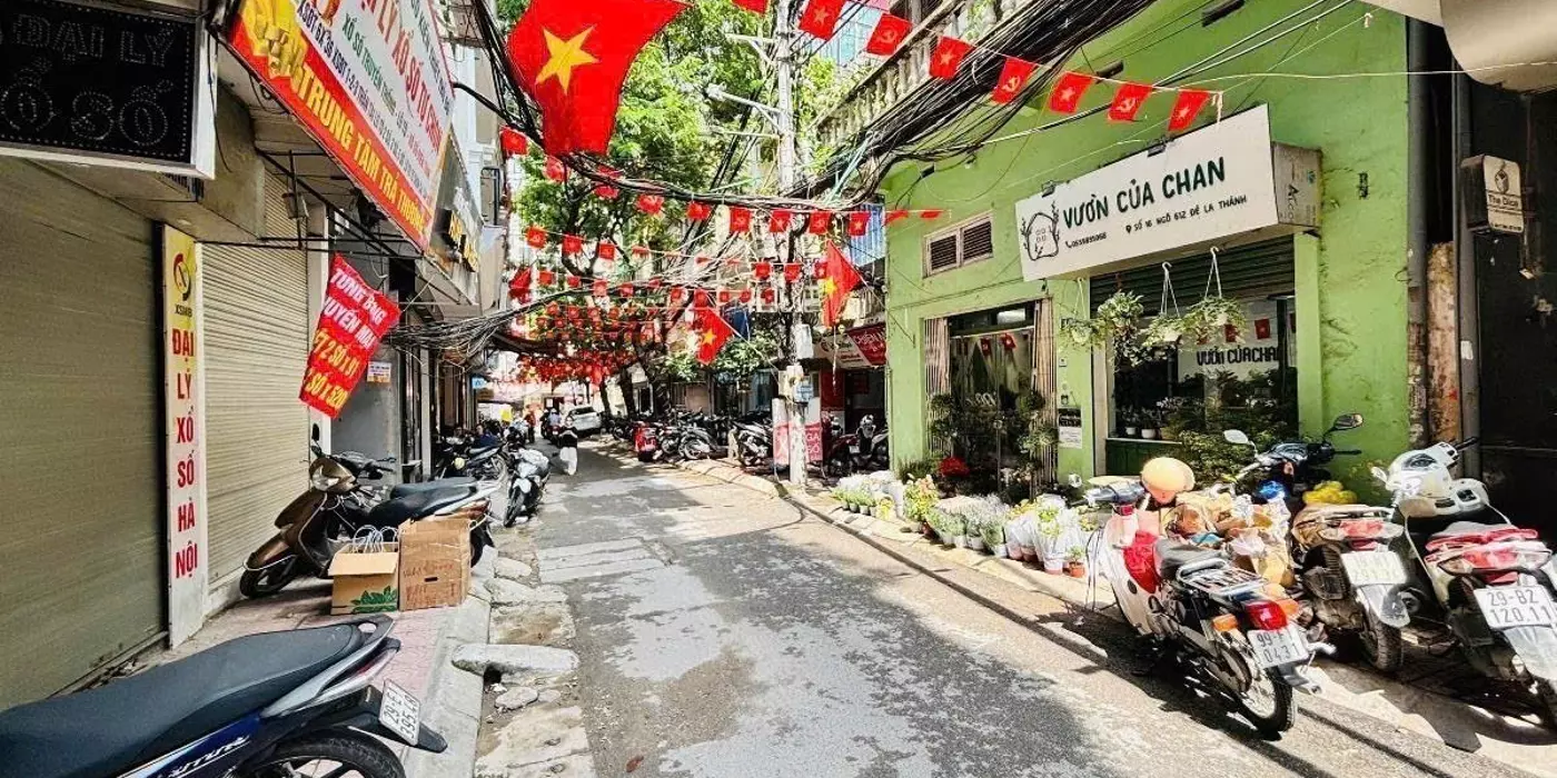 BÁN NHÀ PHÂN LÔ NGÕ ĐẸP NHẤT PHỐ NGUYÊN HỒNG - 82M x 5T, MT 5,2M - Ô TÔ - KINH DOANH
