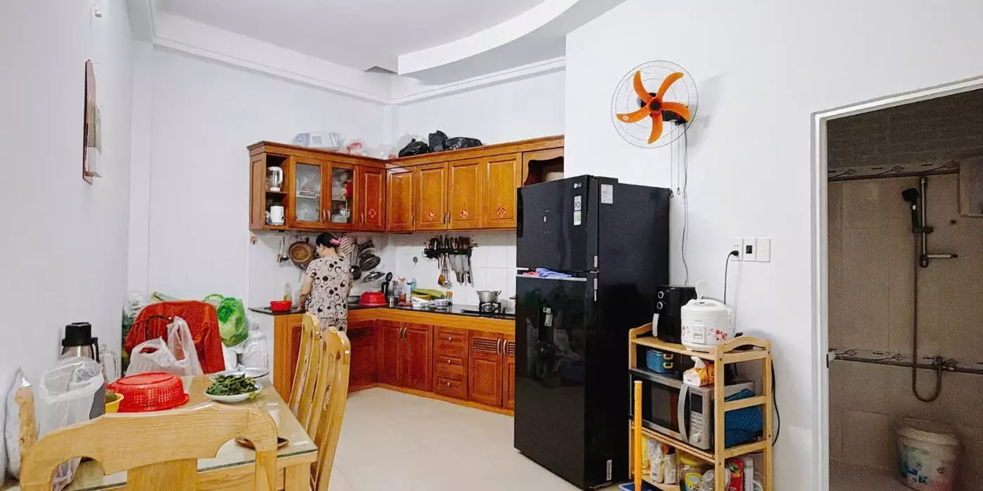 Nhà 3 tầng phường Khánh Hội, hẻm rộng thoáng, 59m2, giá 6,x tỷ
