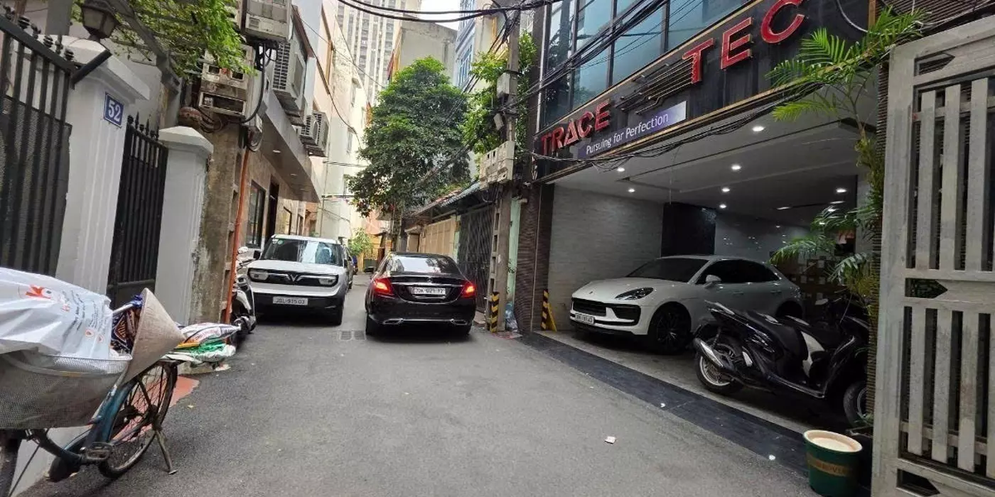 BÁN NHÀ PHÂN LÔ ĐẸP GIÁ HẠ CHÀO RẺ NHẤT DỊCH VỌNG - 105M x 6T, MT 4,7M -  Ô TÔ TRÁNH, CÓ GARA -