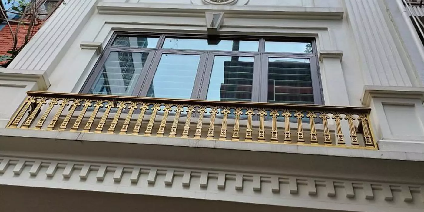 SIÊU HIẾM BÁN NHÀ 6 TẦNG LÊ ĐỨC THỌ – NGÕ THÔNG – Ô TÔ GẦN – 4 NGỦ RỘNG – NHÀ CÒN MỚI 42M2